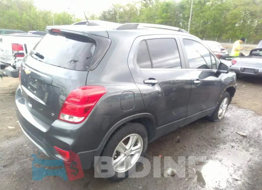 KL7CJPSB0JB715090 Photo# 4