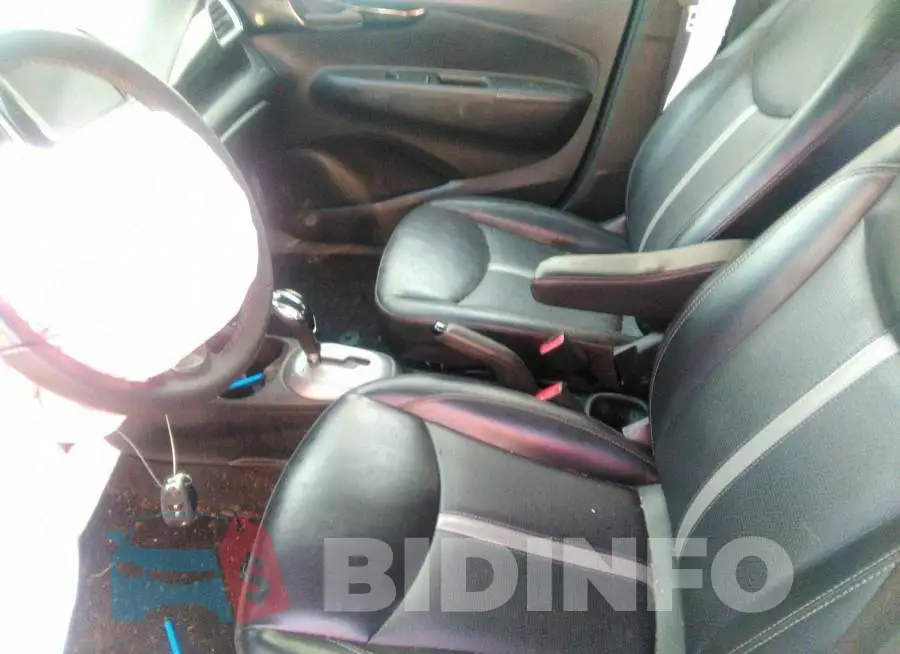 KL8CH6SAXMC715539 Photo# 5