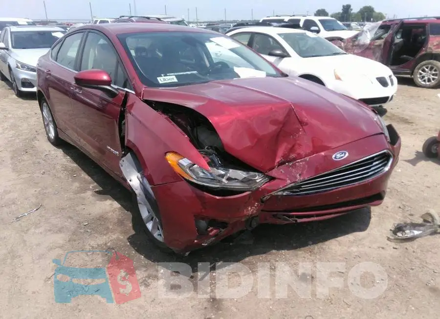 3FA6P0LU3KR240818 Photo# 1