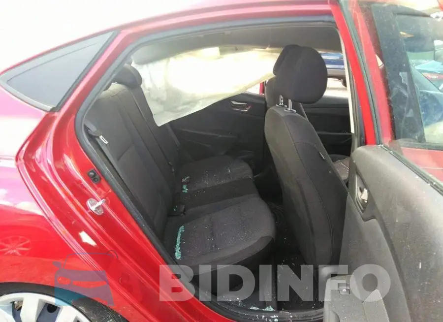 3KPC24A37KE064683 Photo# 8