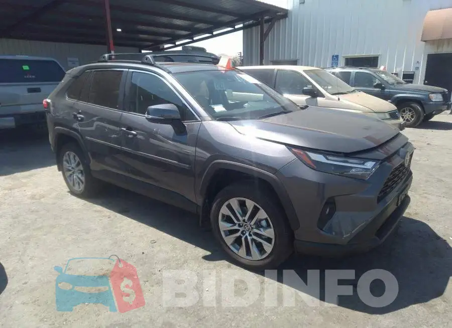 2T3A1RFV4NC288117 Photo# 1