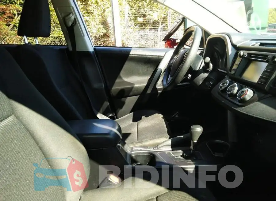 JTMZFREV6GJ096574 Photo# 5