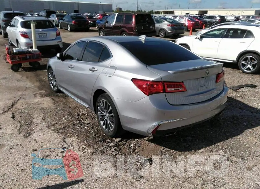 19UUB2F72JA009114 Photo# 3