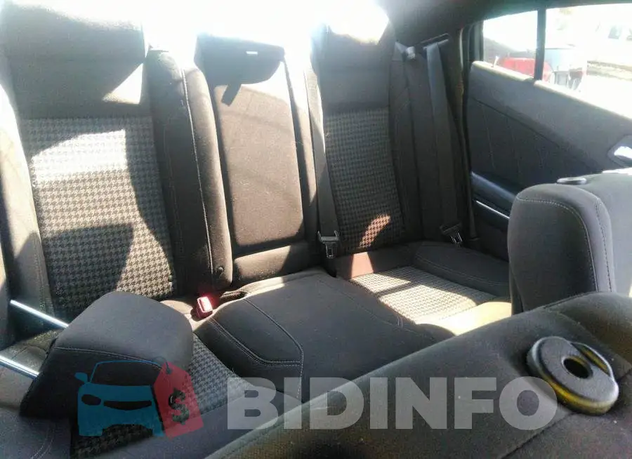 2C3CDXBG6KH550276 Photo# 8
