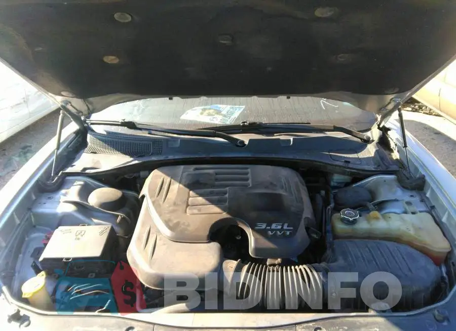 2C3CDXBG8FH752784 Photo# 10