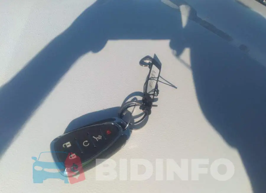 1GNEVHKW1NJ121832 Photo# 11