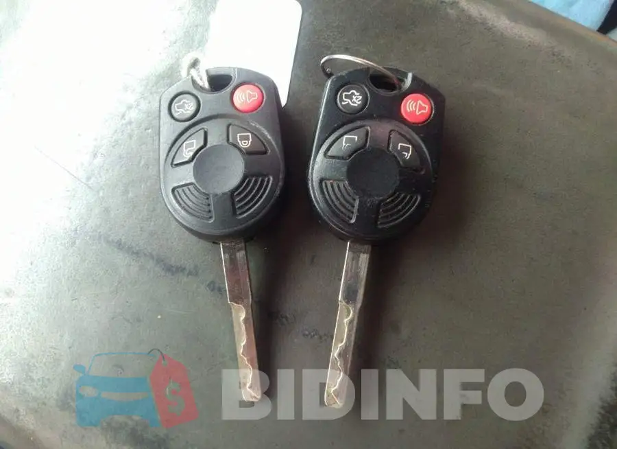 1FADP3F24FL303674 Photo# 11