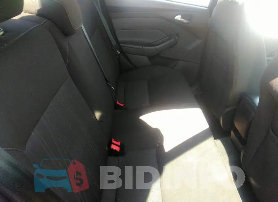 1FADP3F25GL258505 Photo# 8