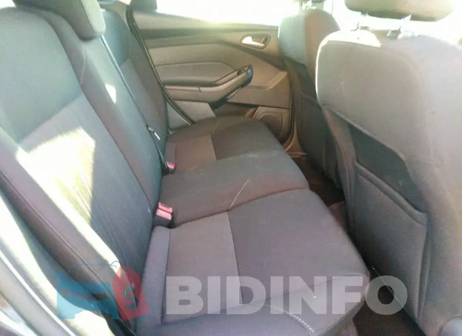 1FADP3K27GL215872 Photo# 8