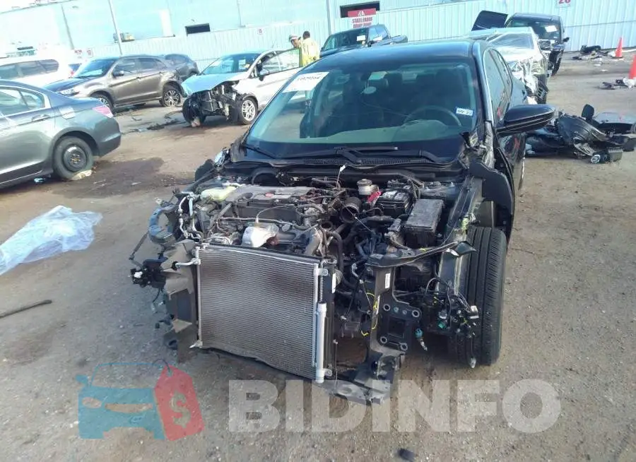 19XFC2F52GE044390 Photo# 6