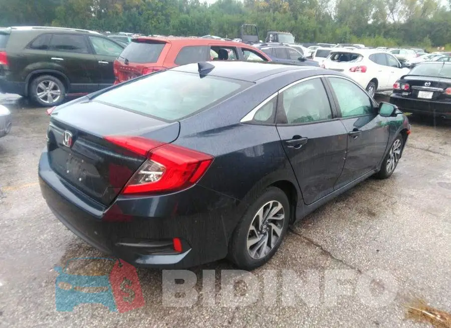 19XFC2F76HE071126 Photo# 4