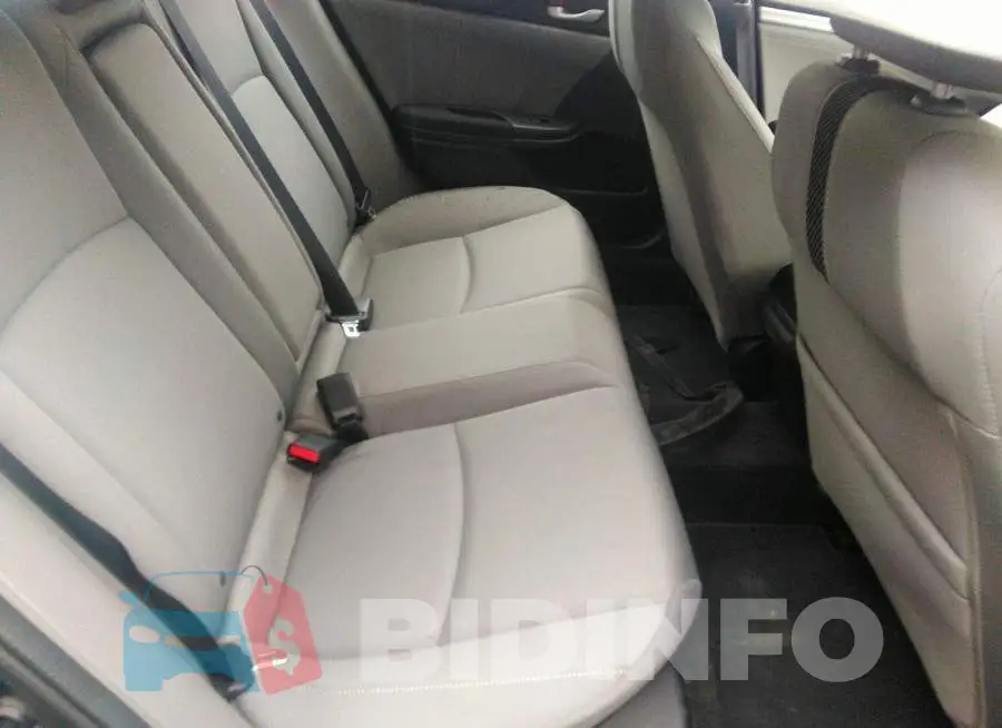 19XFC2F76HE071126 Photo# 8