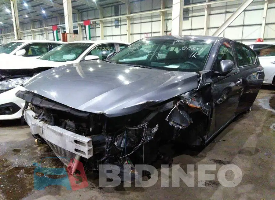 004BL4BV1KC120851 Photo# 2