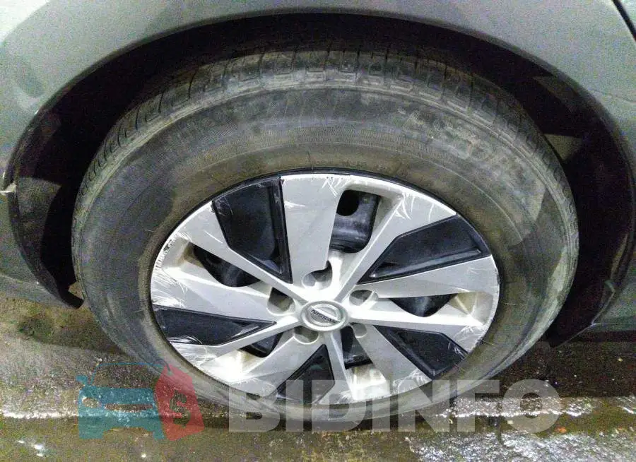004BL4BV1KC120851 Photo# 8