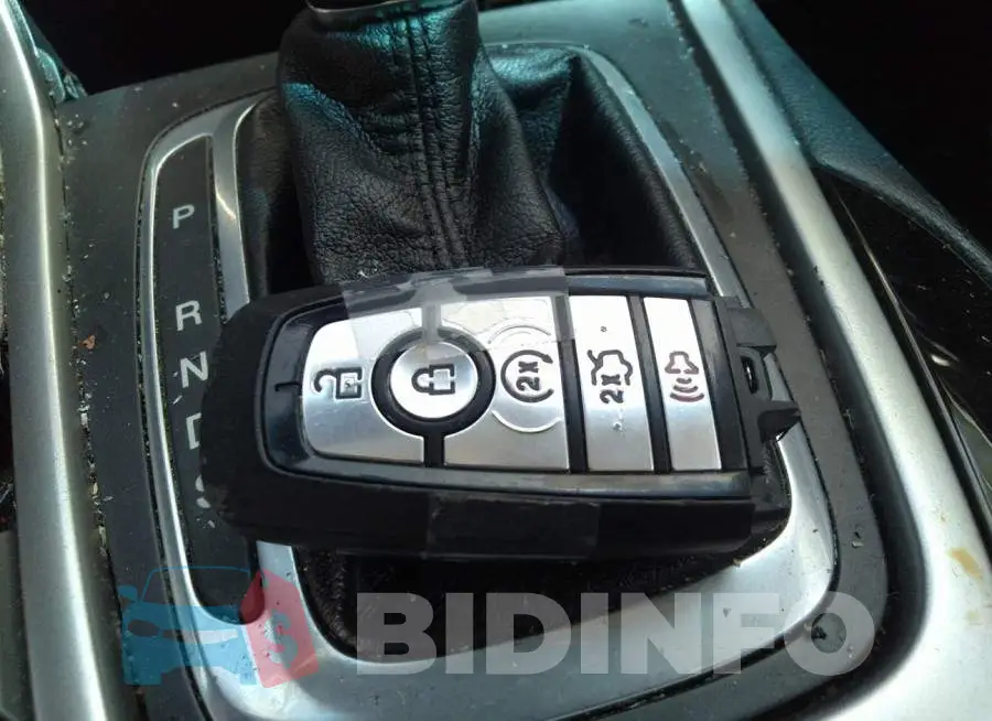 2FMPK3J86HBB37643 Photo# 11