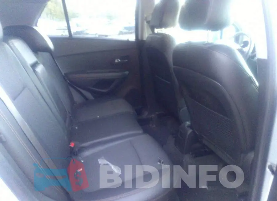 KL7CJPSB1HB106021 Photo# 8