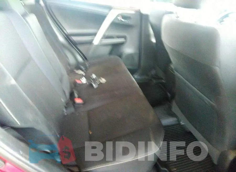 2T3WFREV6JW471228 Photo# 8