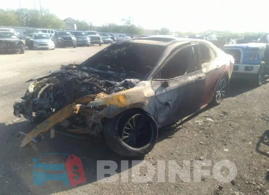 4T1J31AK4LU009892 Photo# 2