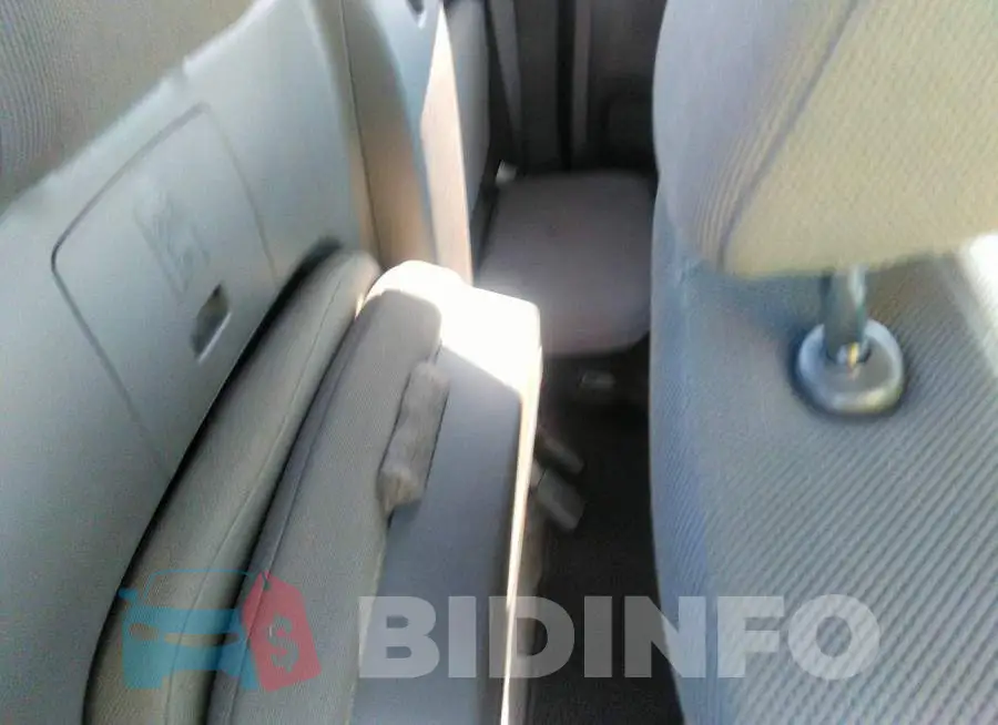 1N6BD0CT8JN722675 Photo# 8