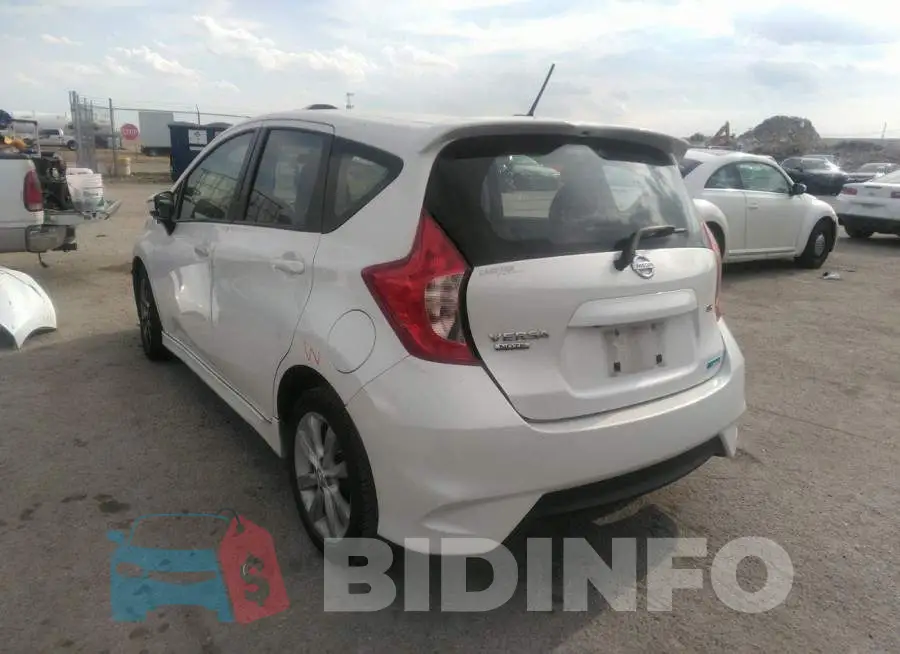 3N1CE2CP8FL418582 Photo# 3
