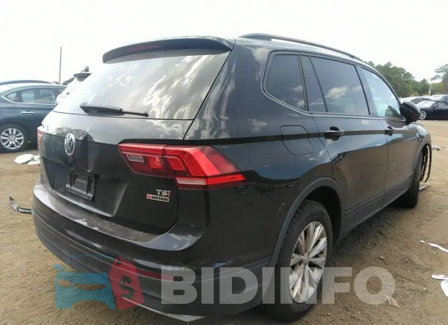 3VV0B7AX2JM105413 Photo# 4