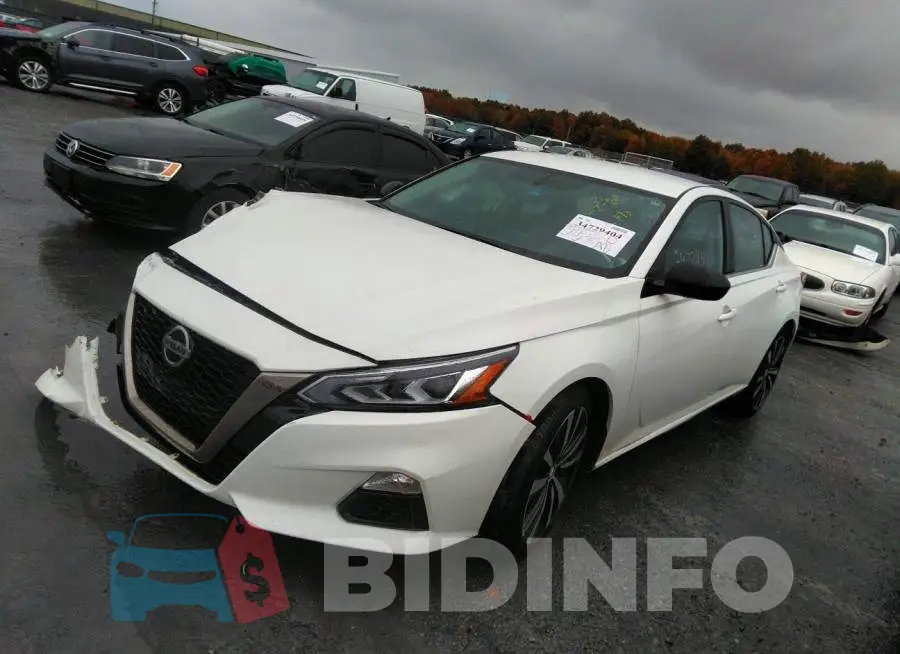 1N4BL4CV2KC129184 Photo# 2