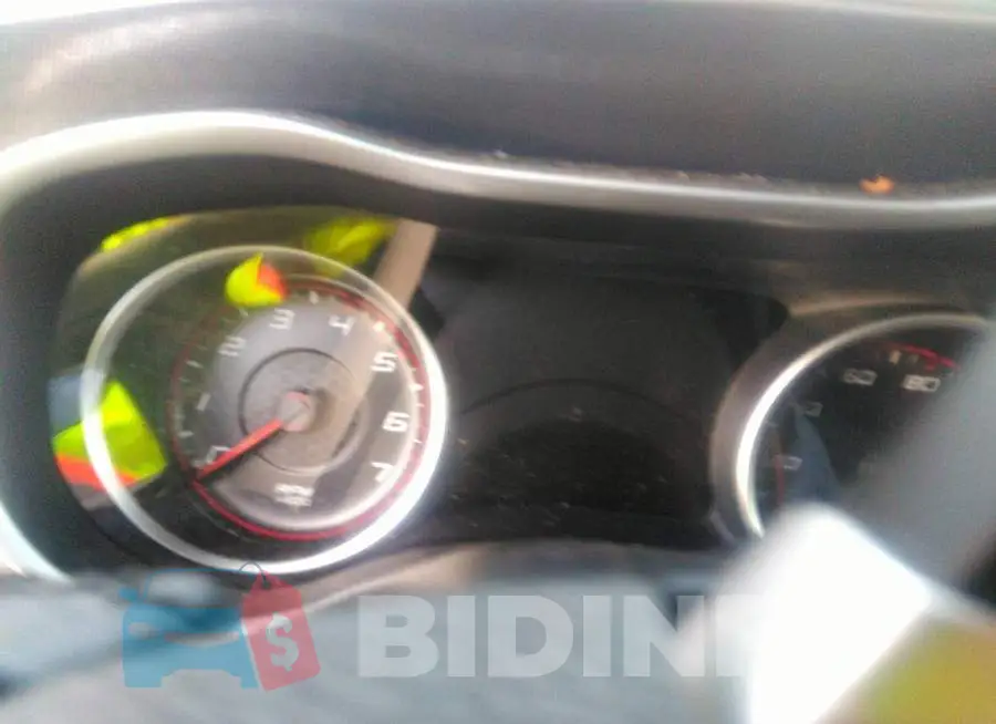 2C3CDXHG6FH777464 Photo# 7