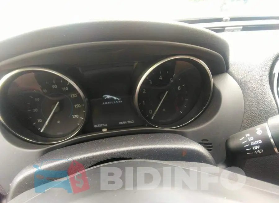 SAJAR4BG4HA972185 Photo# 7