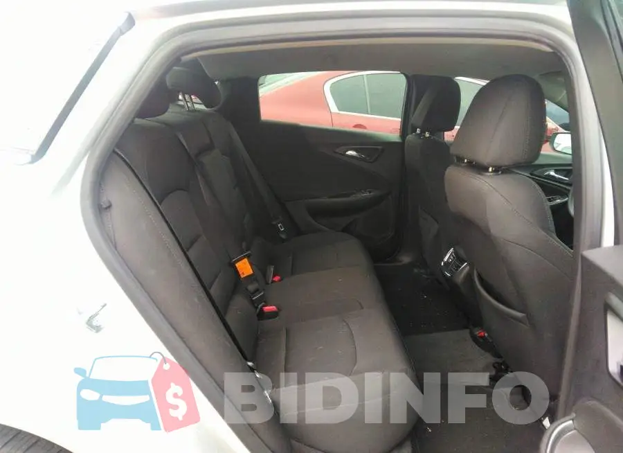 1G1ZD5ST4KF144059 Photo# 8
