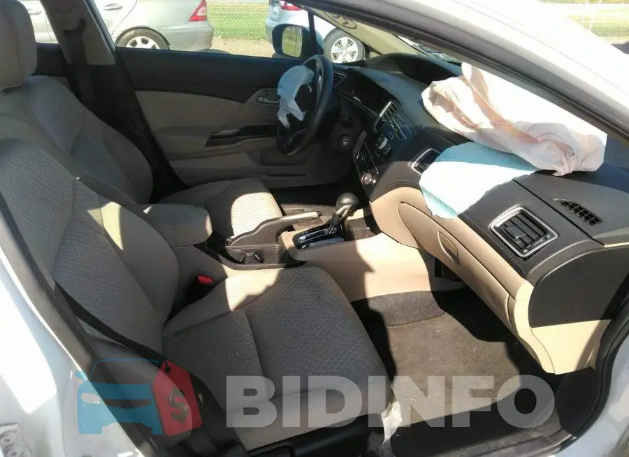 19XFB2F50FE018405 Photo# 5
