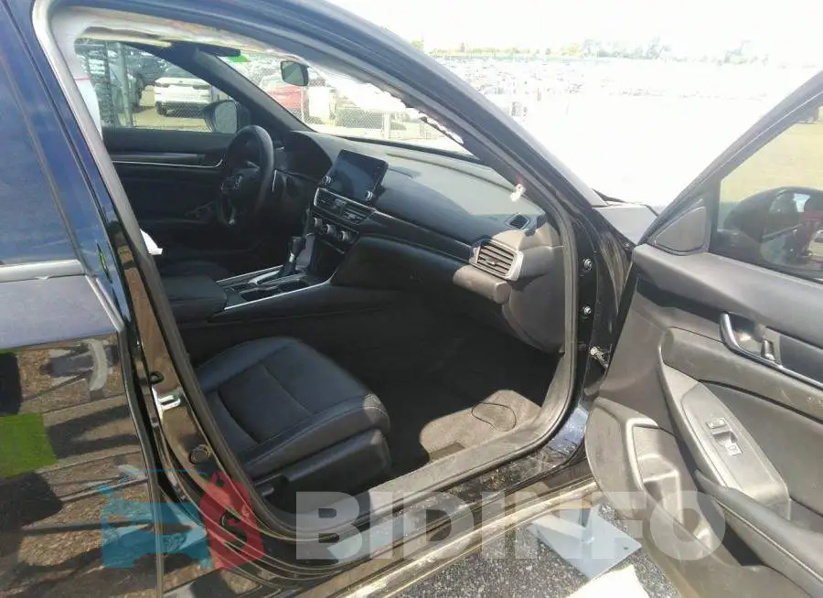1HGCV1F30JA180034 Photo# 5