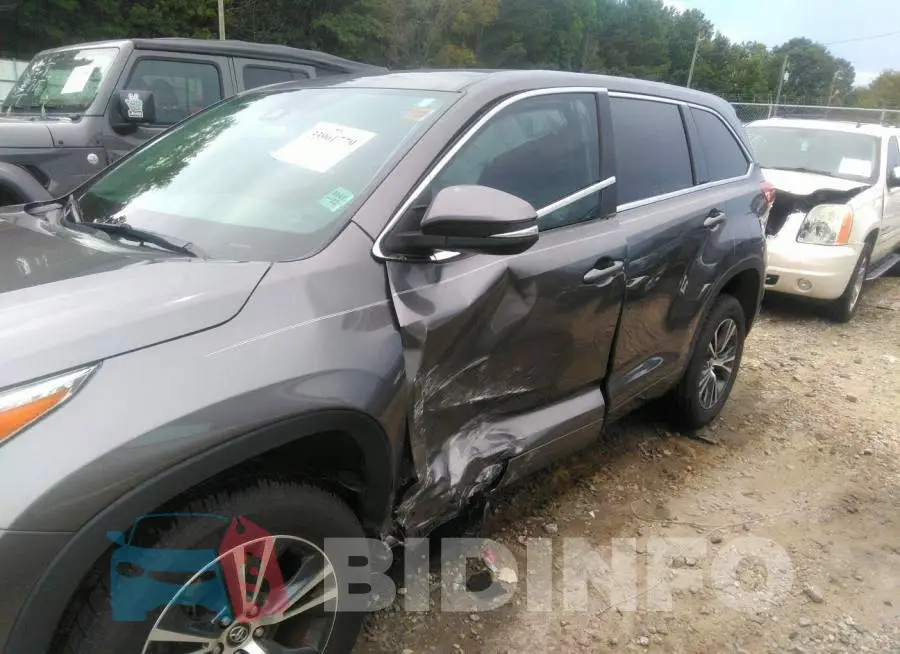 5TDZZRFH4JS261449 Photo# 6
