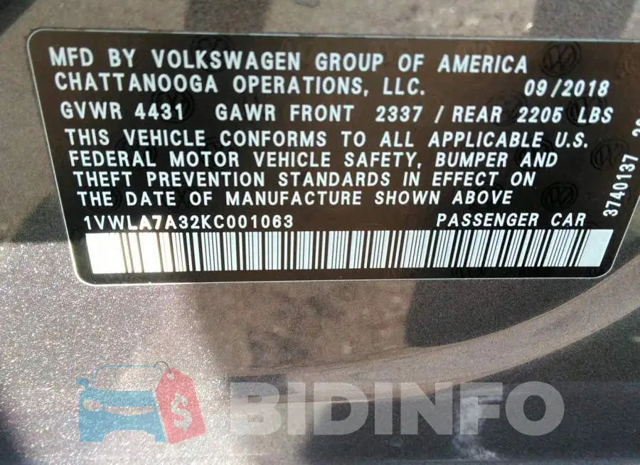 1VWLA7A32KC001063 Photo# 9