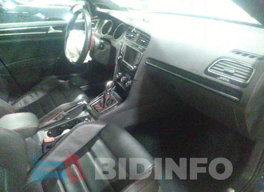 3VW447AU0HM062052 Photo# 5