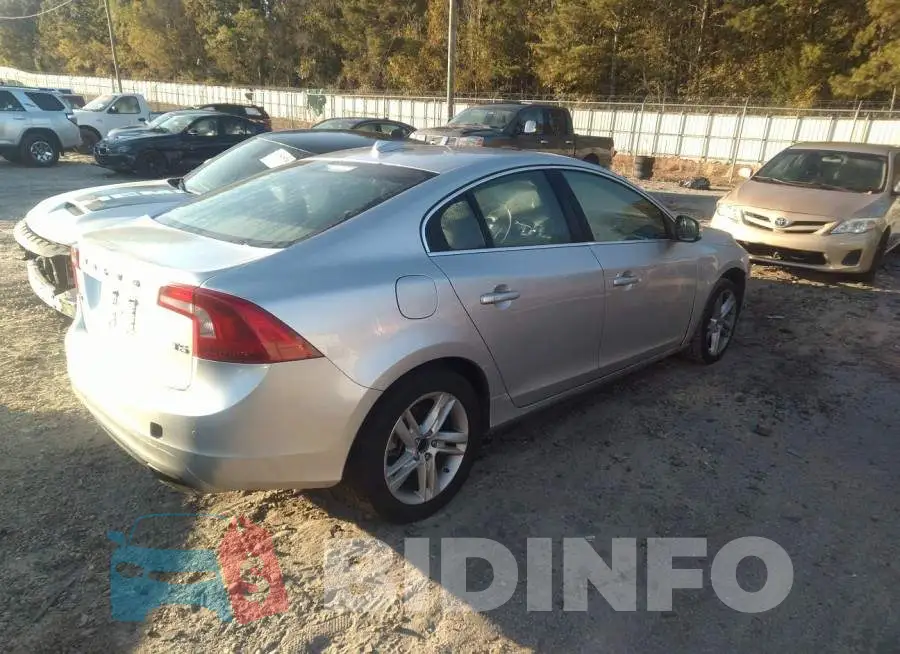 YV140MFB7F1308815 Photo# 4