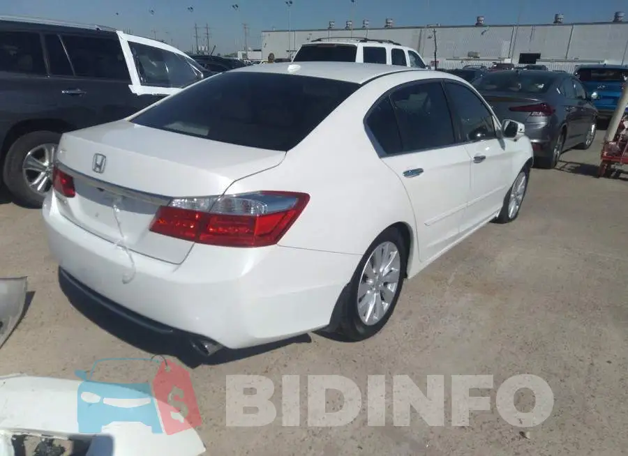 1HGCR2F86FA165065 Photo# 4