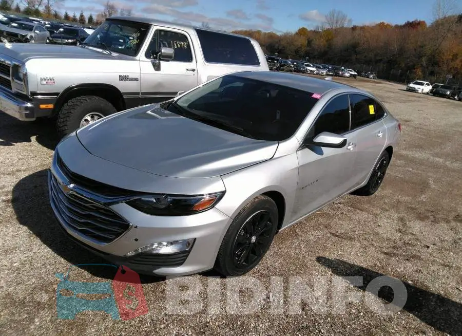 1G1ZD5ST8MF004213 Photo# 2