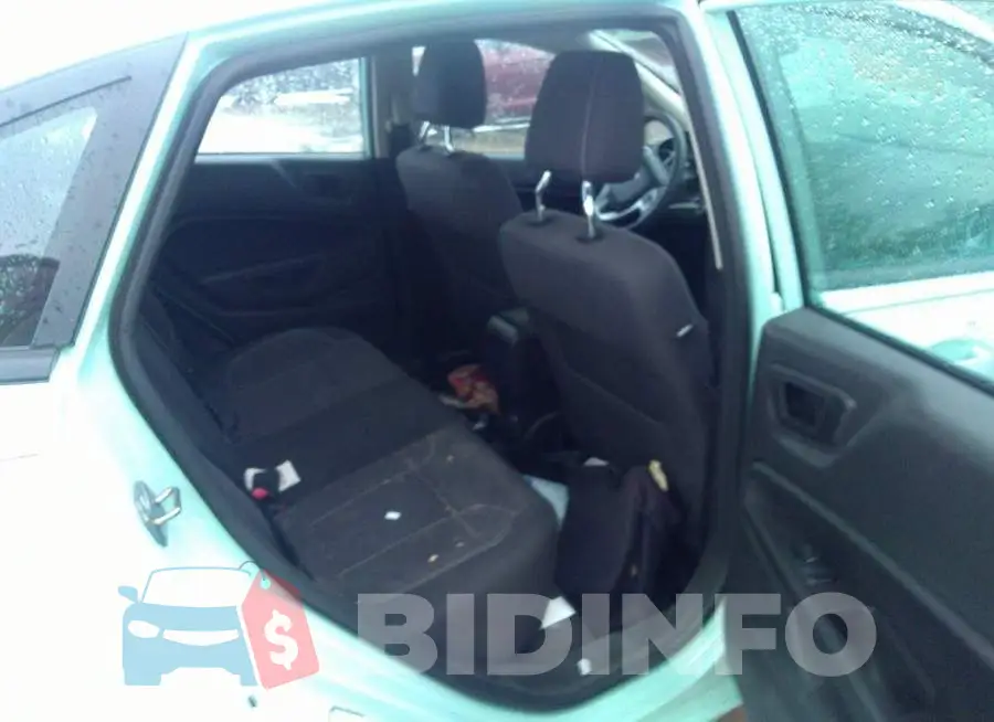 3FADP4BJ4HM123745 Photo# 8