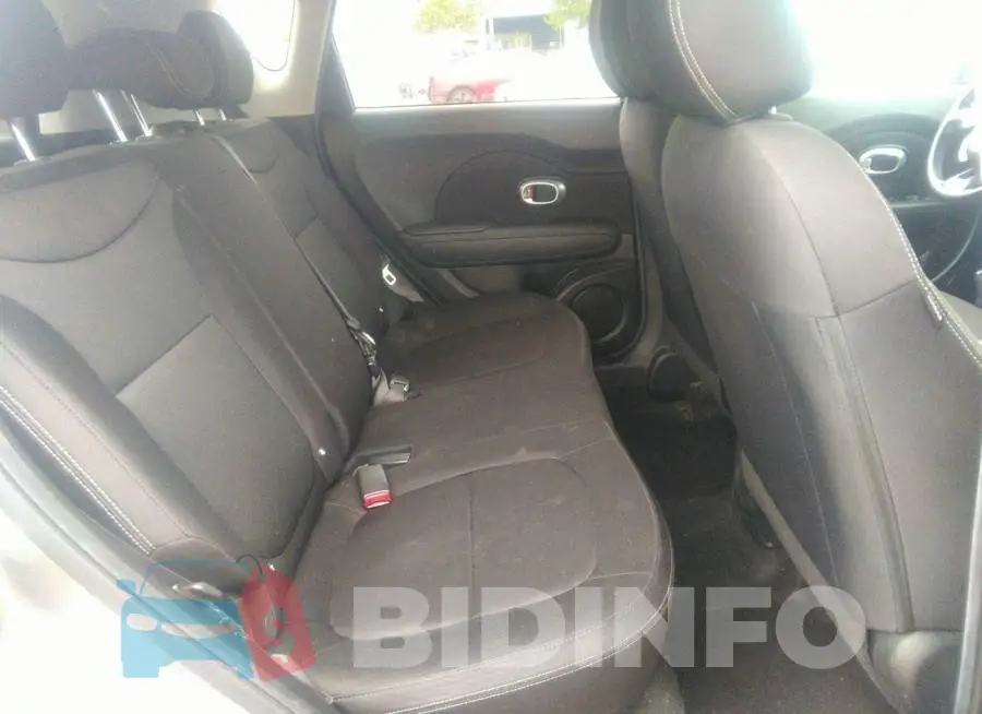 KNDJN2A25F7220445 Photo# 8