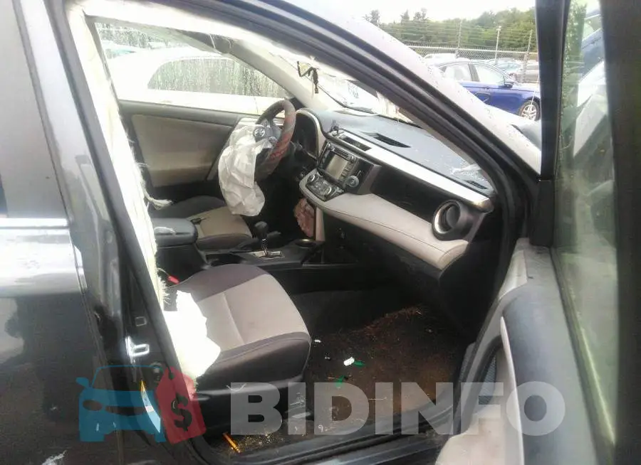 JTMRFREV9FD109668 Photo# 5