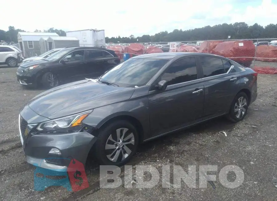1N4BL4BV6KC169995 Photo# 2