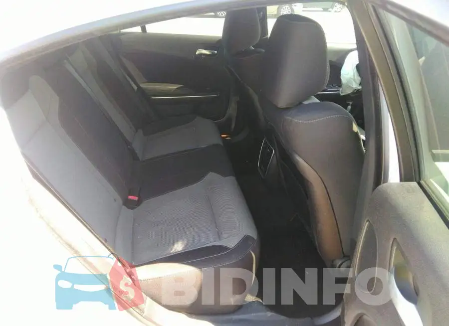 2C3CDXHG7FH832567 Photo# 8