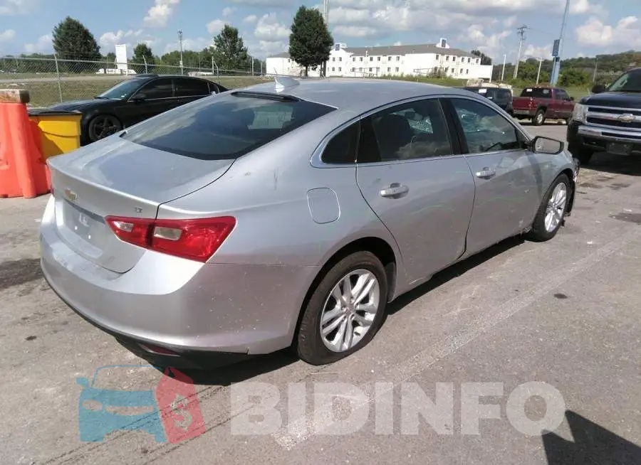 1G1ZD5ST5JF276276 Photo# 4