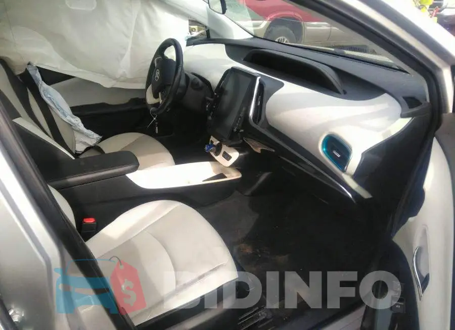 JTDKARFPXH3058982 Photo# 5