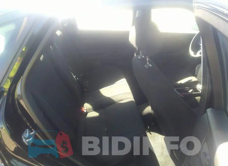 1FADP3E25JL208986 Photo# 8