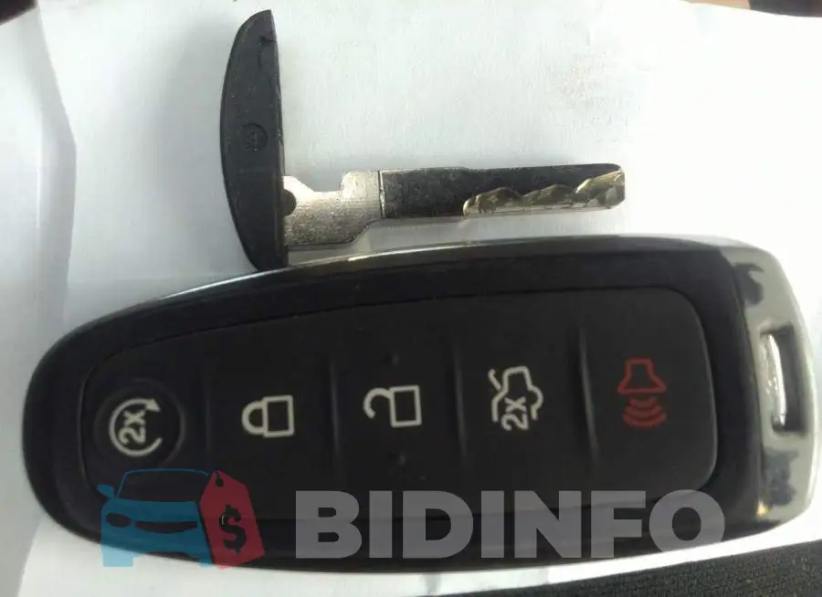 1FADP5FU6HL112628 Photo# 11