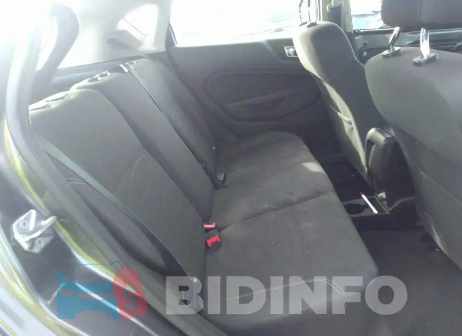 3FADP4EJ8GM122107 Photo# 8