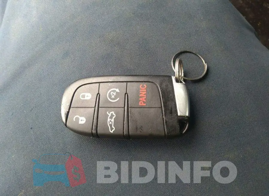2C3CDXJG2GH335129 Photo# 11
