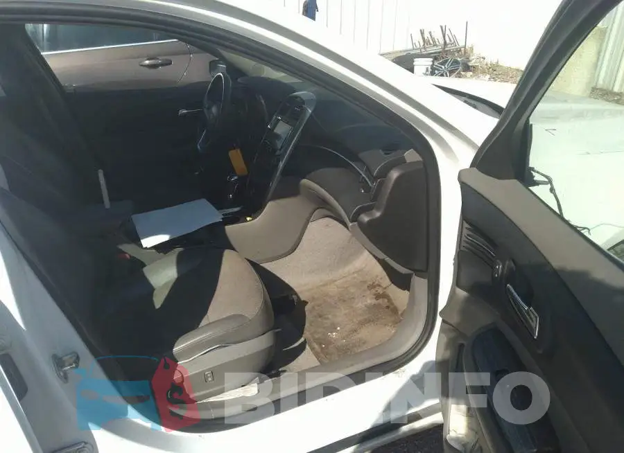 1G11D5SL9FF171423 Photo# 5