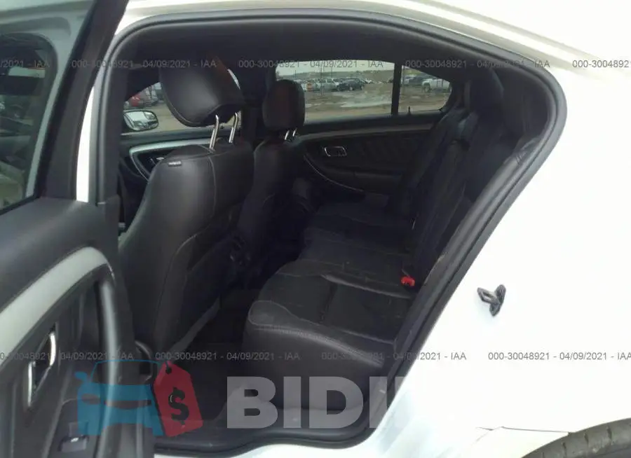 1FAHP2E84JG111948 Photo# 8